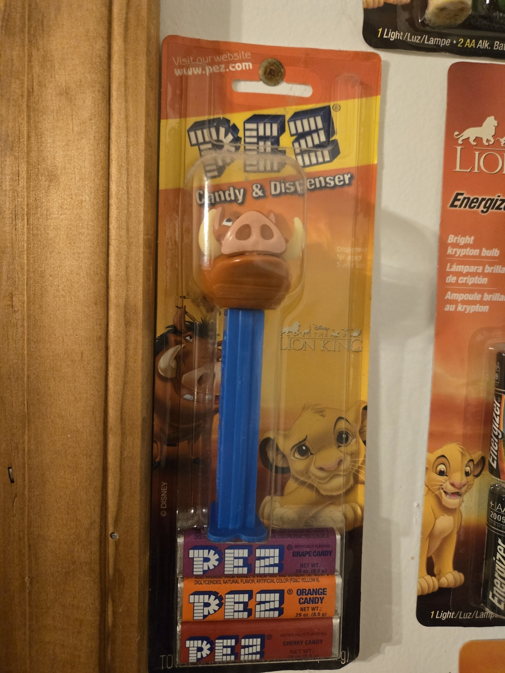 PEZ The Lion King Pumbaa Candy Dispenser - Orange Head, Blue Stem